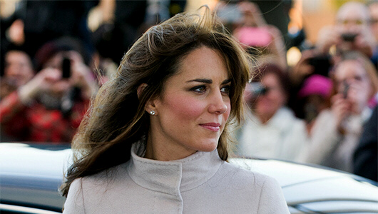 Kate Middleton is pregnant with her first child-001