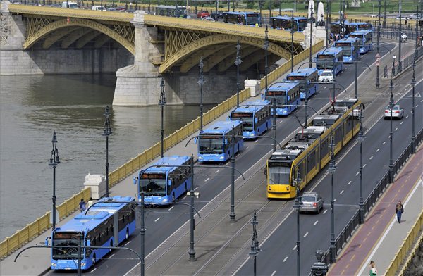 mercedesbusz