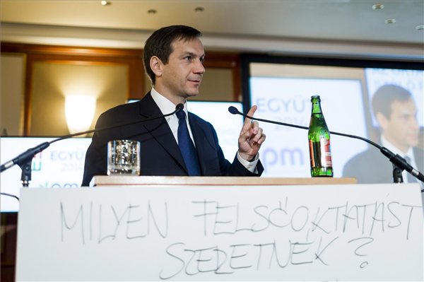 bajnaifelsookt