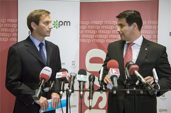 egyeztet bajnai mesterhazy