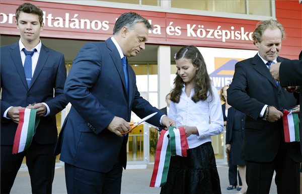 orban v evnyito