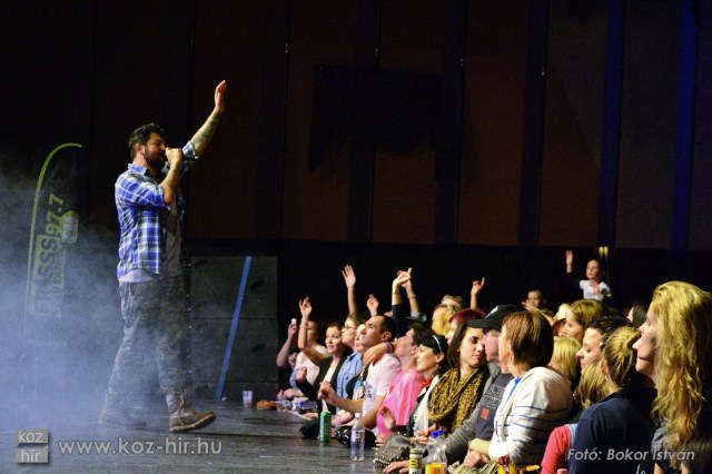 131206MCL 01