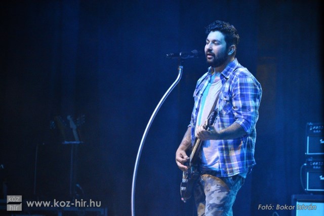 131206MCL 01