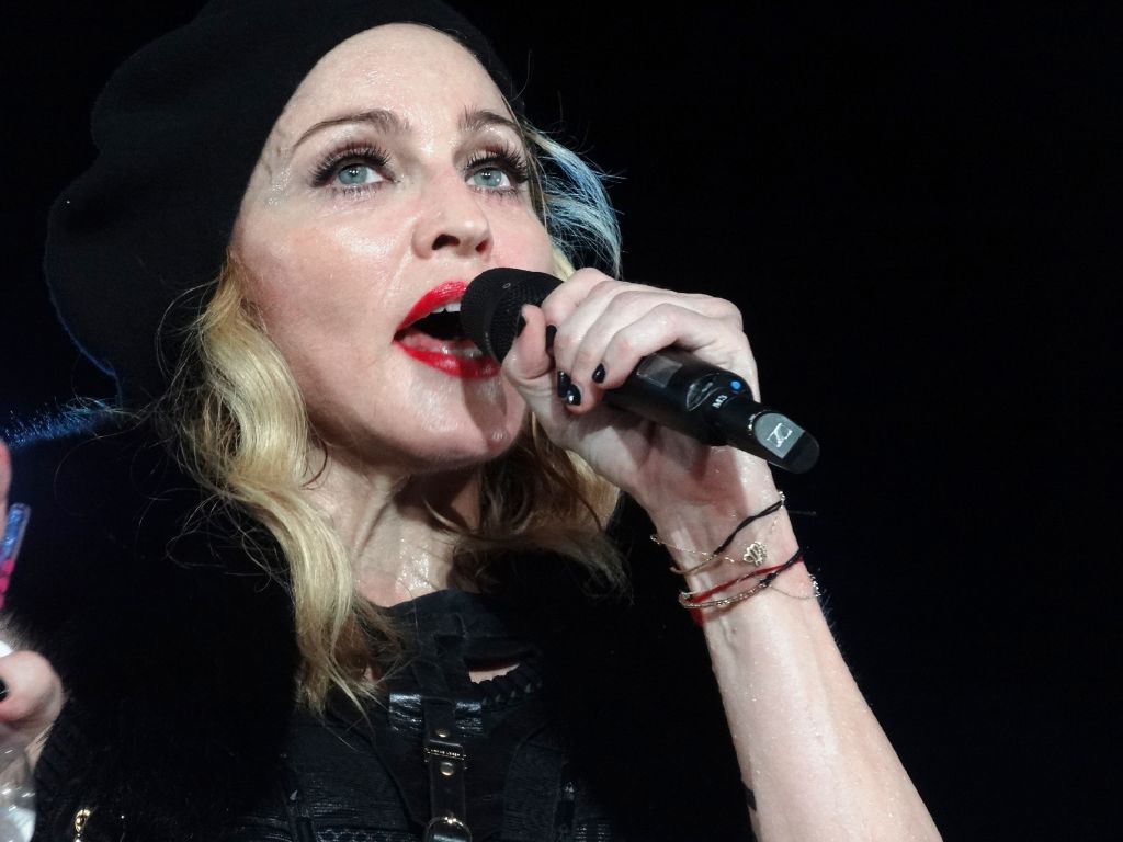 MDNA Tour_Nice
