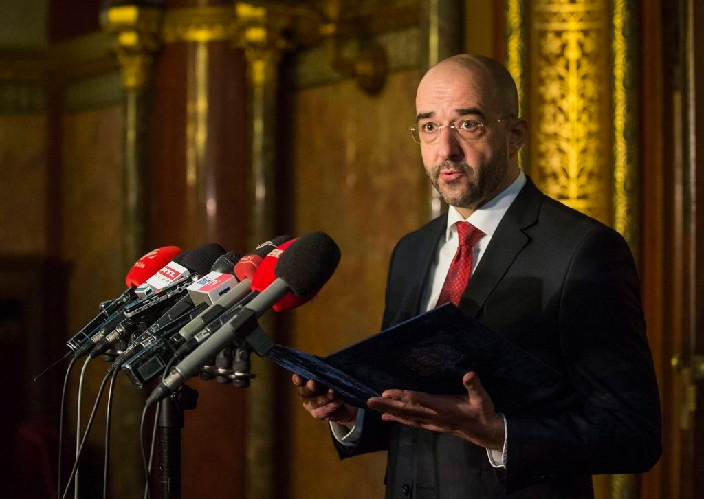 Kovács Zoltán kormányszóvivõ sajtótájékoztatót tart a paksi bõvítéssel kapcsolatban az Országházban 2015. március 13-án. MTI Fotó: Illyés Tibor