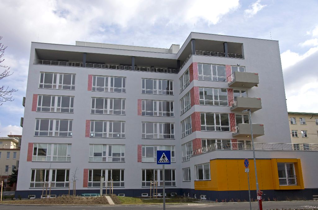 A szombathelyi Markusovszky kórház újonnan átadott belgyógyászati épülettömbje 2015. március 5-én. A 12 ezer négyzetméter alapterületû épületegyüttes 358 fekvõbeteg befogadását teszi lehetõvé.  MTI Fotó: Büki László