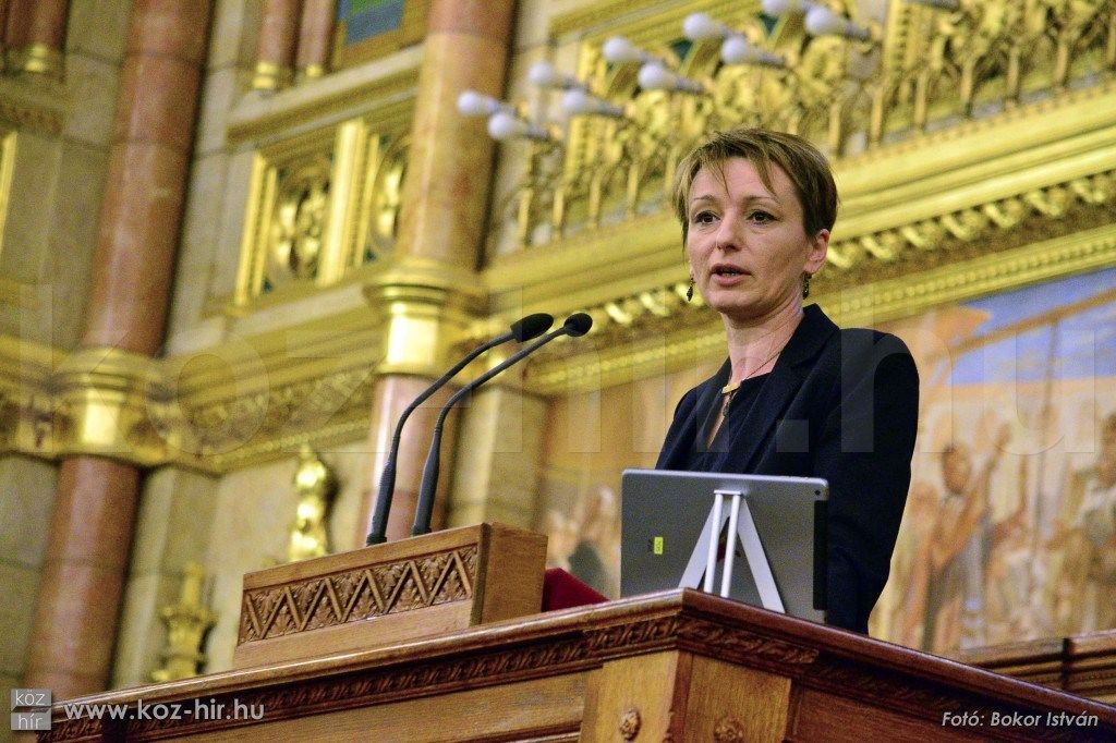 Czunyiné Bertalan Judit köznevelési államtitkár, Köz-Hír fotó: Bokor István