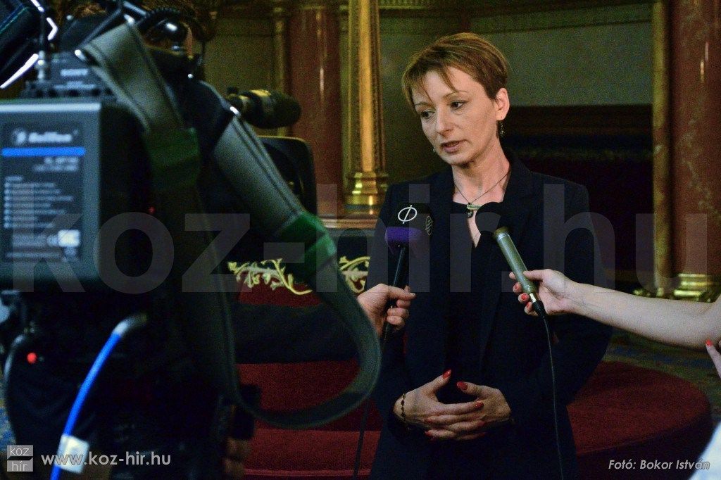 Czunyiné Bertalan Judit köznevelési államtitkár, Köz-Hír fotó: Bokor István